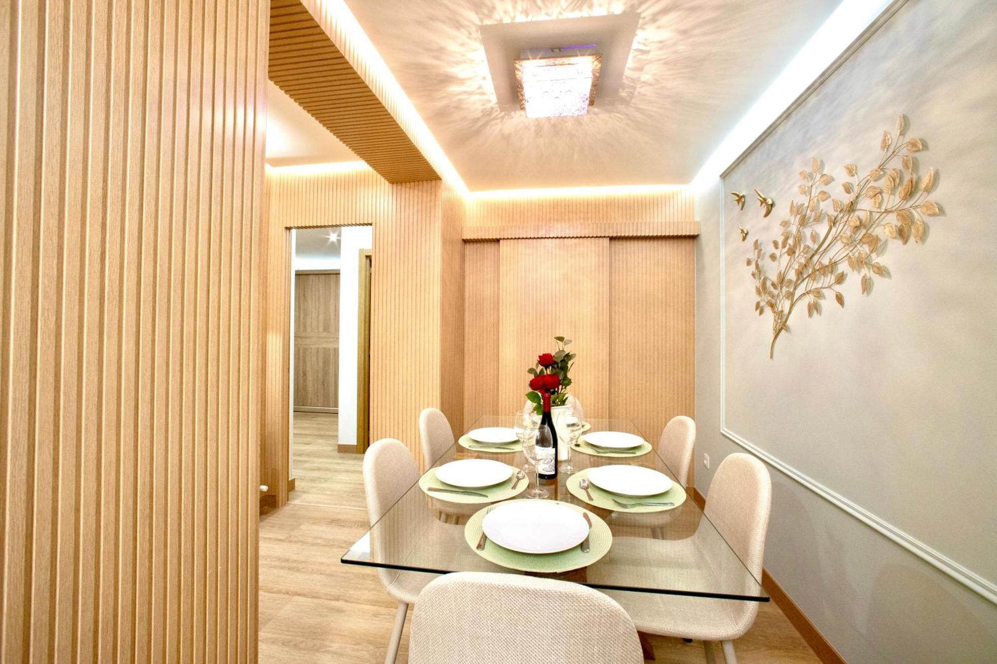 Lucus Skyline & Terrace