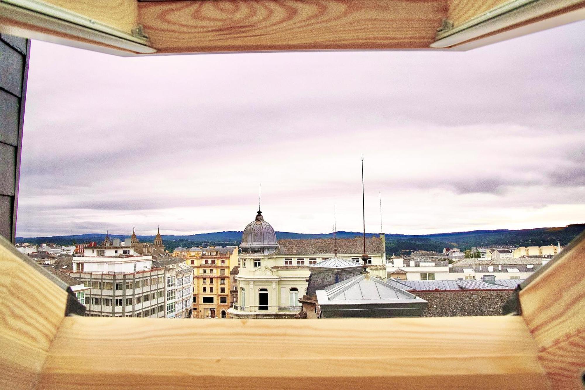 Lucus Skyline & Terrace *