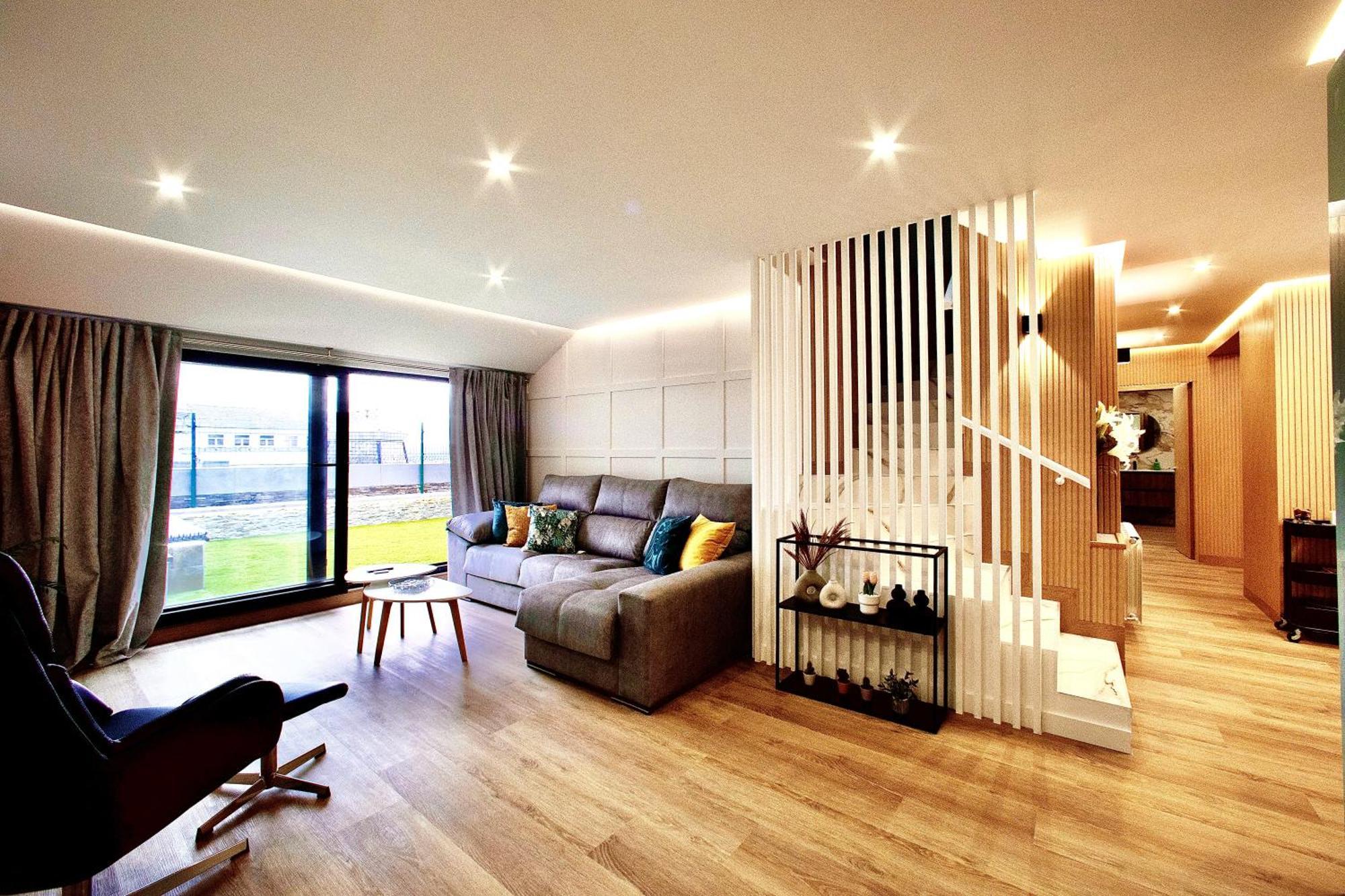 Lucus Skyline & Terrace *